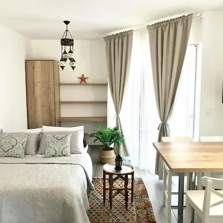 Cocoville Beach House- Apartman