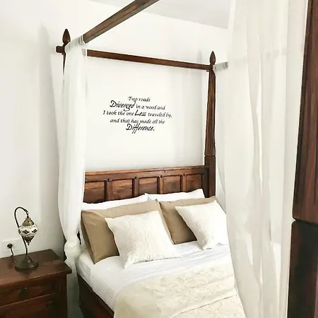 Cocoville Beach House- Apartment